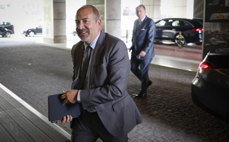 Governador do Banco de Portugal, Álvaro Santos Pereira.