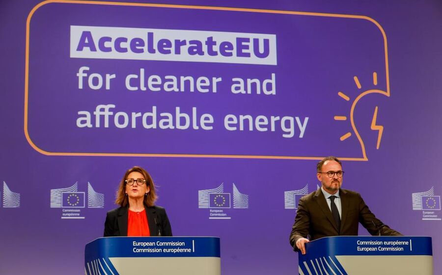 A vice-presidente, Teresa Ribera, e o comissário da Energia, Dan Jorgensen.