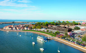 Hotel Upon Harbor 