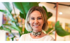 Florence Ricou é CEO e detém uma participação de 70% na Insula Capital. 