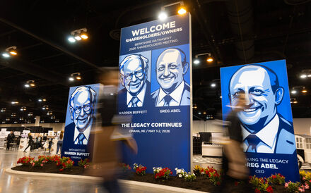 Greg Abel apresentou os primeiros resultados trimestrais da Berkshire Hathaway desde que rendeu Warren Buffett.
