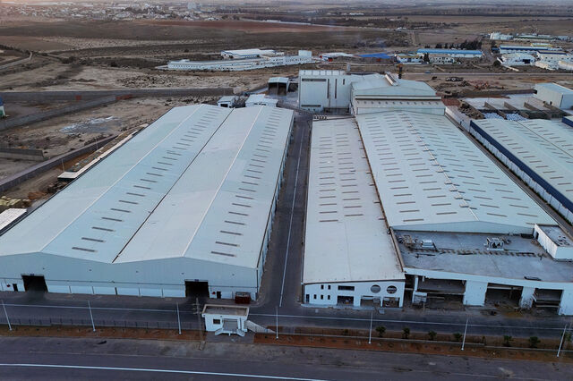 Portuguesa BA Glass compra 41% de fábrica árabe com 650 trabalhadores