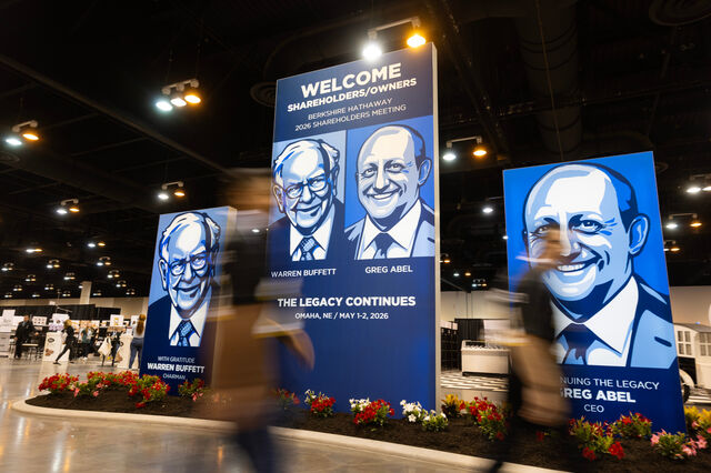 Greg Abel estreia-se no lugar de Buffett com recorde de liquidez na Berkshire Hathaway