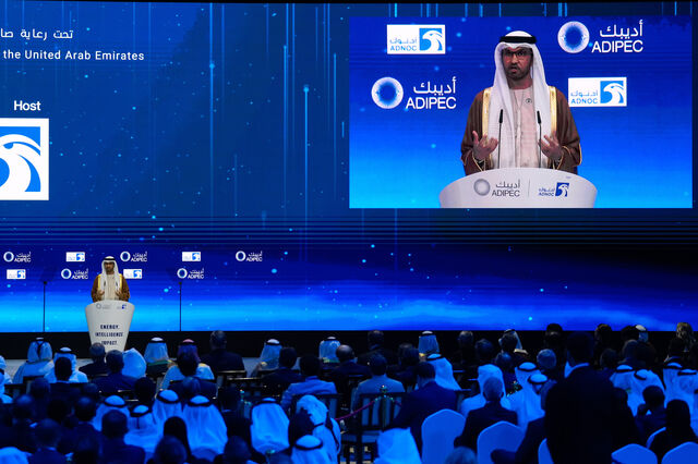 Petrolífera de Abu Dhabi promete investimento de 46 mil milhões em novos projetos até 2028