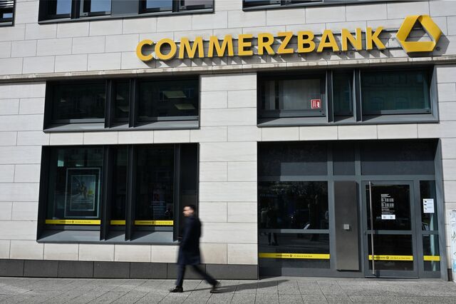 Unicredit oficializa proposta pelo Commerzbank. Período de aceitação até 16 de junho