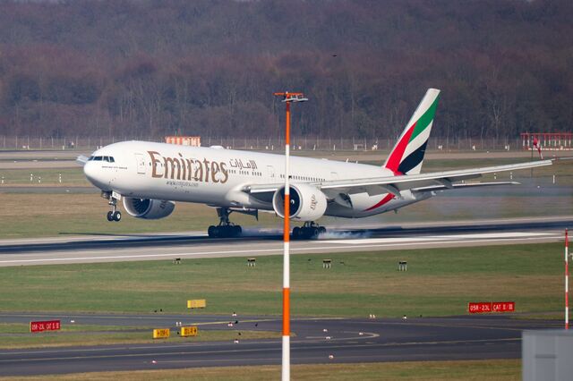 Emirates termina ano fiscal com lucro de 5,25 mil milhões de euros