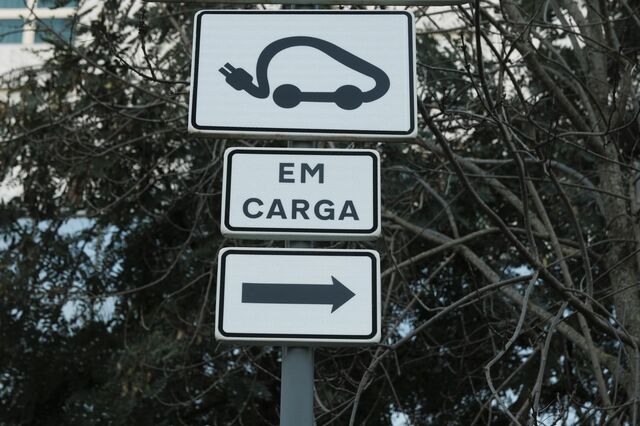 AIE: Portugal deve apoiar compra de carros elétricos usados