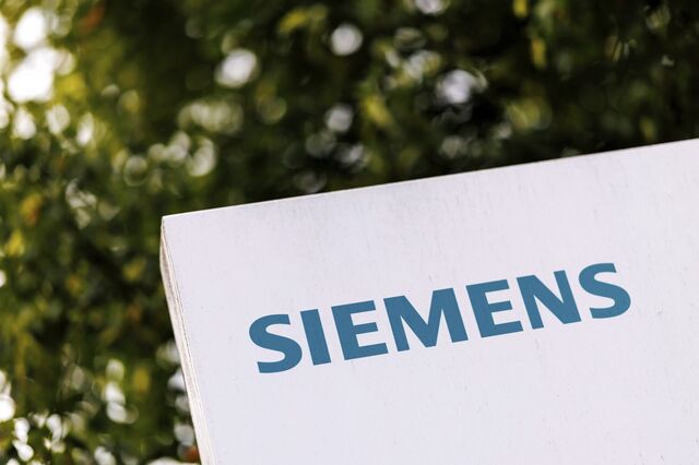 Lucro da Siemens cai 32% para 4,05 mil milhões no primeiro semestre fiscal