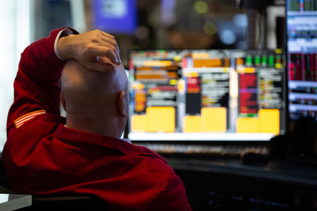 'Sell-off' no mercado de dívida e tecnológicas arrastam Wall Street para o vermelho