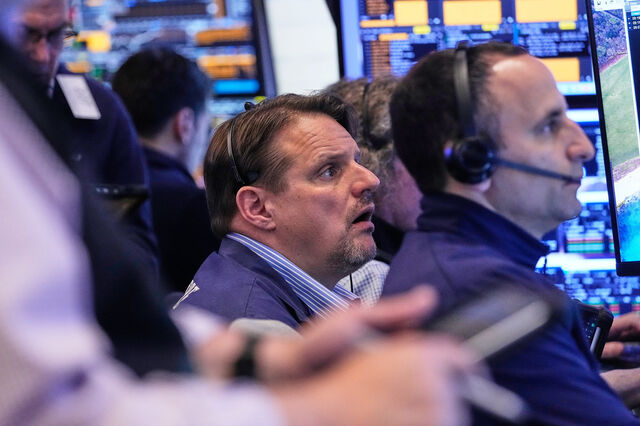 Wall Street pinta-se de vermelho. Depois de Xi, preocupações com inflação voltam a pressionar