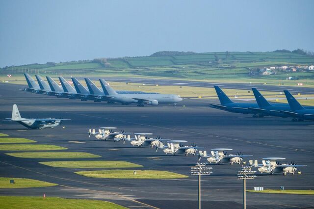 Aerogare Civil das Lajes pede às companhias aéreas que voem com mais combustível