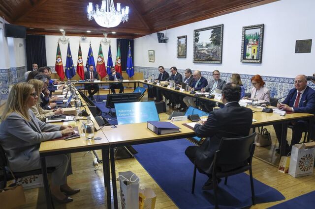 Aprovada criação de duas universidades em Leiria e no Porto