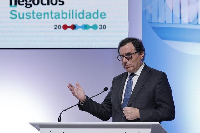 Governo prepara programa para sensibilizar PME para a IA