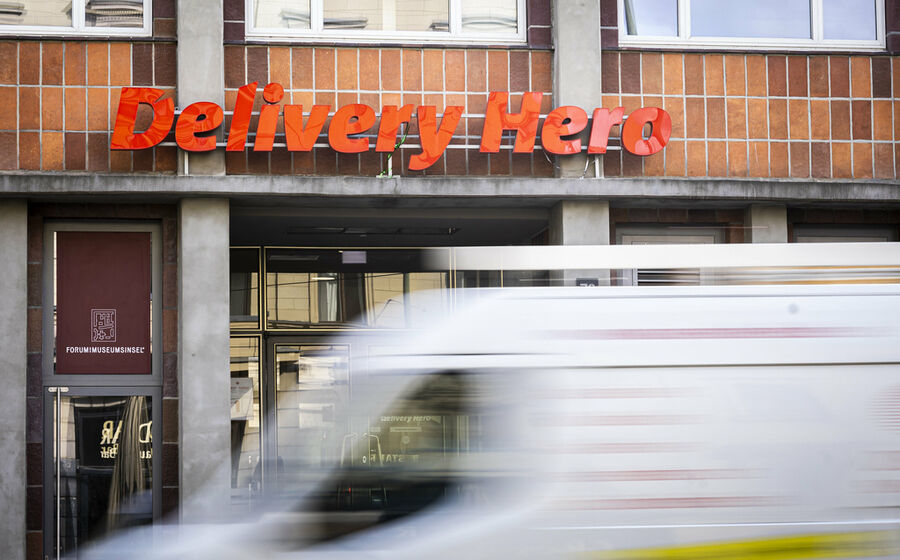 Delivery Hero dispara 12% em bolsa.