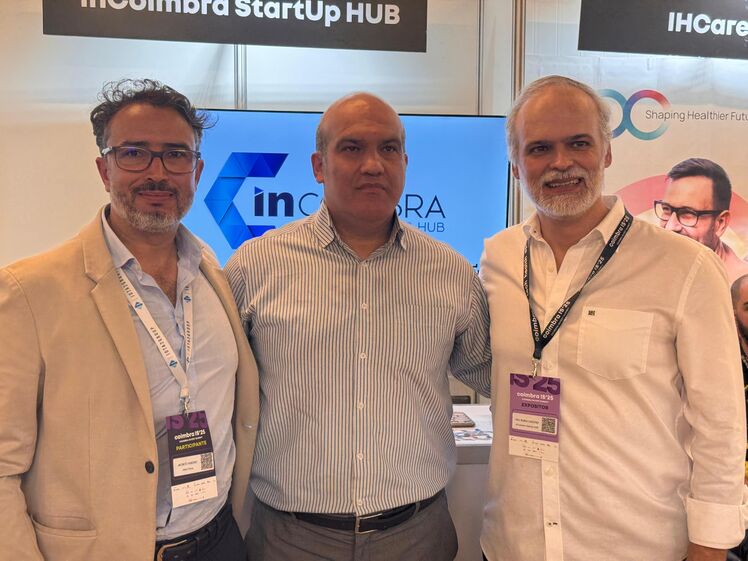 Jacinto Ribeiro (managing partner do Jota2 Group), Ali Roonkiani, (cofundador da TAPSi) e Rui Nuno Castro (cofundador e CEO da TAPSi).