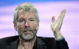 Michael Saylor populariozu a estratégia das 'arcas de tesouro' da bitcoin.