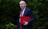 Secretário da Defesa britânico, John Healey, apresenta demissão