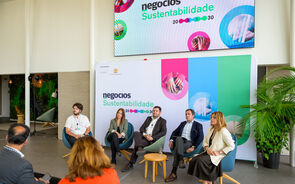 Empresas discutem estratégias para reter talentos em evento sobre negócios e sustentabilidade