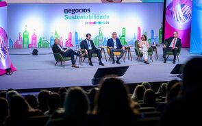 Debate sobre desafios do financiamento com líderes da banca e seguros em Portugal