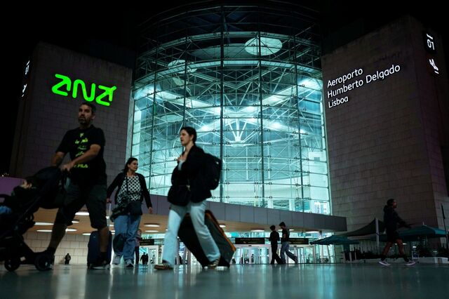 Comissão Europeia mobiliza 25 agentes da Frontex para apoiar Portugal nos aeroportos