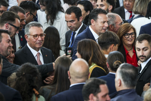 10 Junho: Seguro e Montenegro apelam ao regresso de emigrantes e lusodescendentes