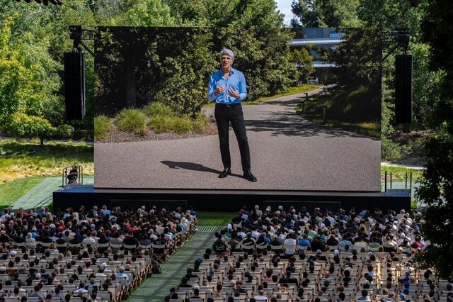 Apple apresenta nova plataforma de IA com renovação da Siri   