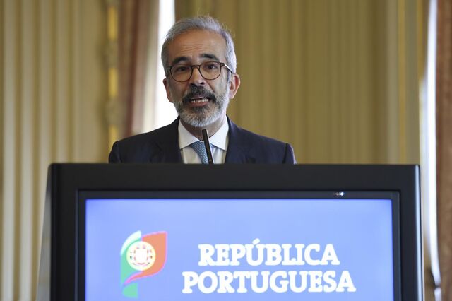 Paulo Rangel admite revisão do acordo da Base das Lajes