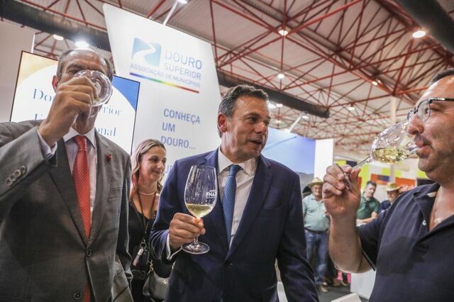 Montenegro diz que ainda há 'caminho a percorrer' para viabilizar prestação social única
