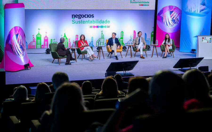 Oradores debatem negócios e sustentabilidade em evento