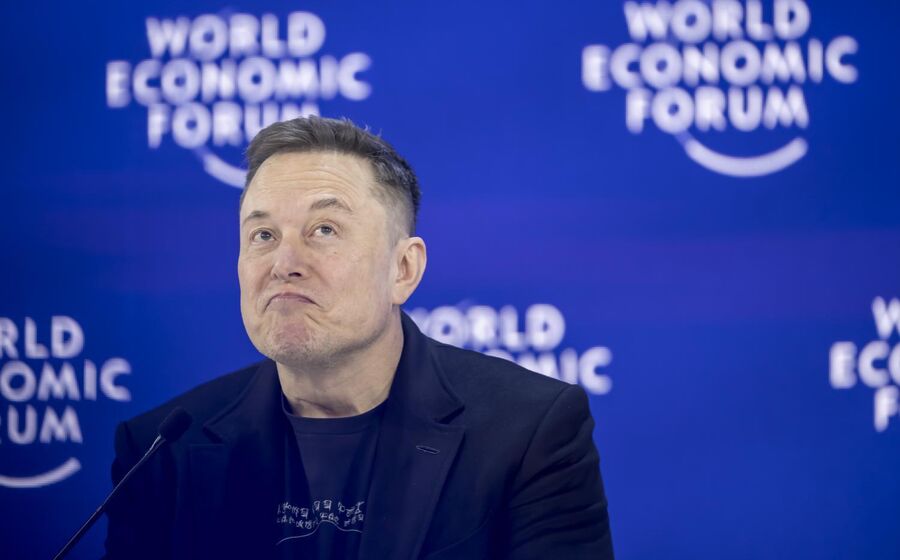 Elon Musk continua a ser a pessoa mais rica do mundo