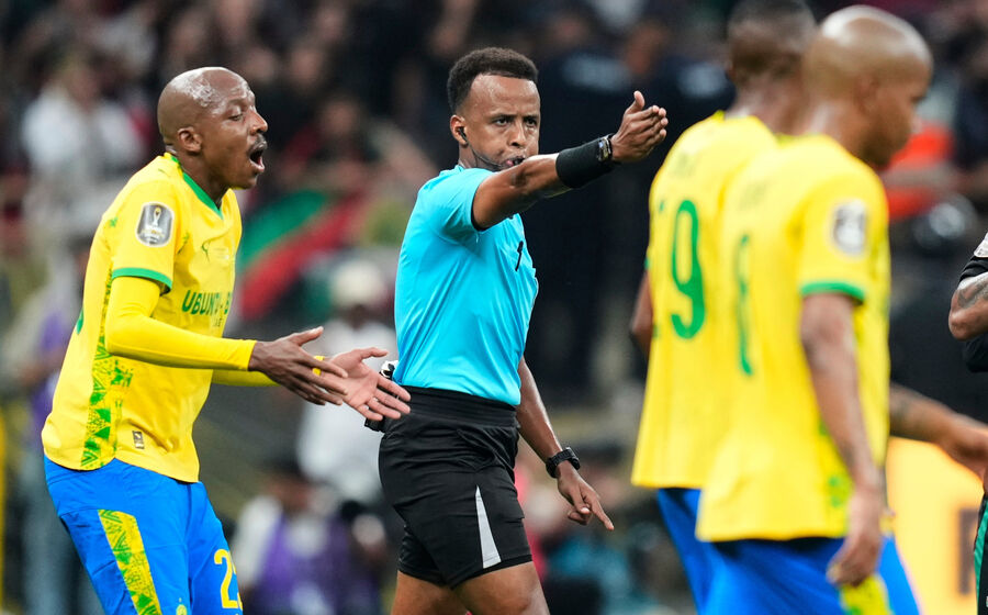 Árbitro Omar Artan impedido de entrar nos Estados Unidos