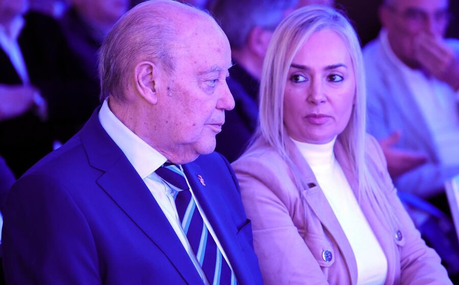 Pinto da Costa e a mulher, Cláudia Campo