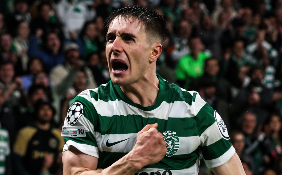 Iván Fresneda celebra golo do Sporting