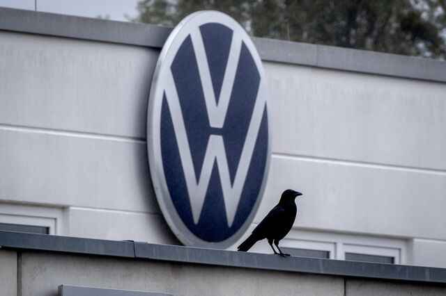 Volkswagen quer congelar salários até 2030
