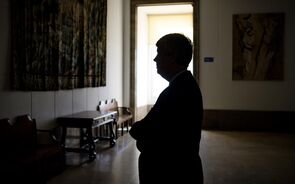 Centeno avisa que um ajustamento poderá ser impostos em 'circunstâncias mais gravosas'.