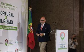 Miguel Pinto Luz diz que novo aeroporto de Lisboa é urgente.