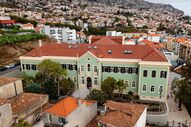 Escola Internacional na Madeira em edifício histórico no Funchal