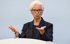 FSB recomenda que o BCE preste mais atenção à governação e à cultura de risco e que melhore a avaliação da sustentabilidade do modelo de negócio dos bancos.