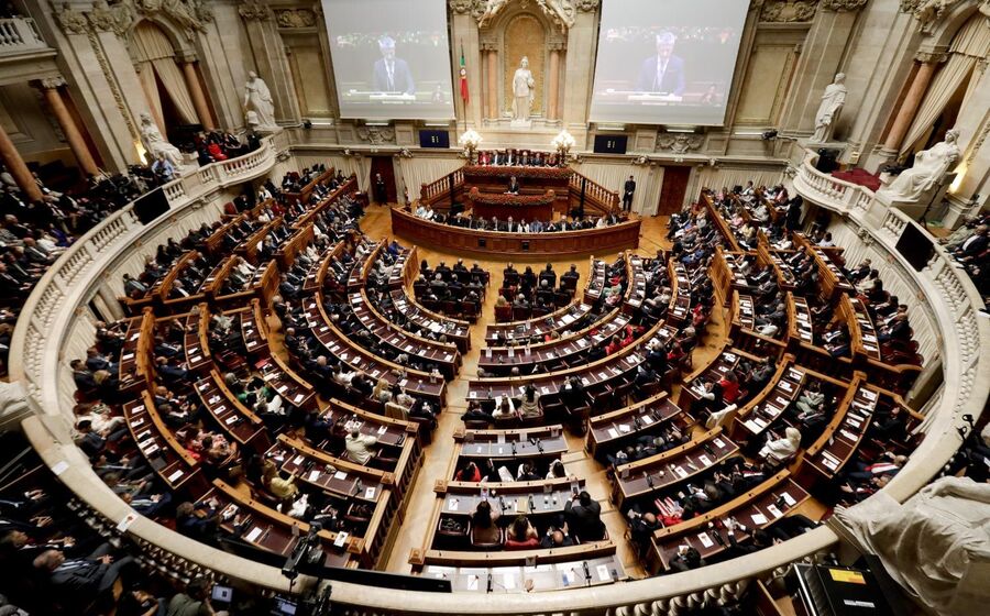 Proposta tinha sido  aprovada no Parlamento pelo PSD, Chega, IL e Chega e pelo PAN.