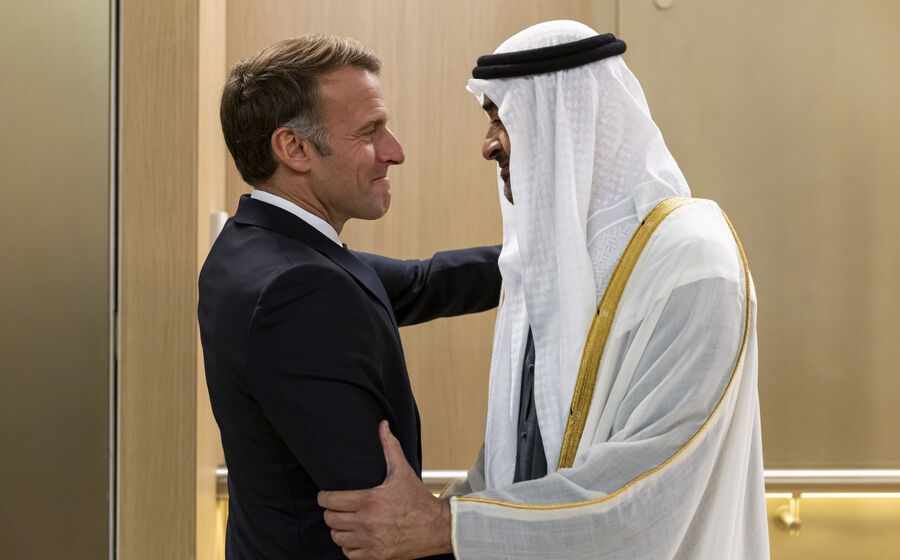 Emmanuel Macron visitou o príncipe herdeiro saudita, Mohammed bin Salman, em Riade.